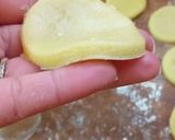 Foto del paso 2 de la receta: Galletitas de limón 🍋