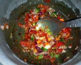 A picture of step 2 of Fried rice kidney sauce.