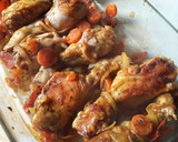 Foto del paso 6 de la receta: Muslitos de pollo al horno con verdura