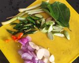 Foto langkah ke 5 dari resep Nasi Liwetan Sunda - Cumi Hitam.