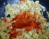முட்டை கொத்து சப்பாத்தி(muttai kotthu chapati recipe in tamil) ரெசிபி ஸ்டேப் 3 புகைப்படம்