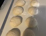Friss, ropogós vajas kifli recept fázis 2 fotója
