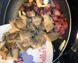 Foto del paso 7 de la receta: Gírgolas salteadas con jamón