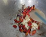 Foto langkah ke 3 dari resep Oseng kulit melinjo.