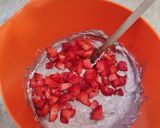 Csokis-epres desszert kekszalappalđđ« recept fĂĄzis 4 fotĂłja