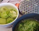 A picture of step 1 of 🥝🥒Kiwi & Cucumber refresher🏜.