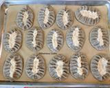 A picture of step 5 of Karjalan Piirakka (Karelian Pie)🇫🇮.