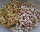 Foto langkah ke 1 dari resep Peyek Kacang Tanah & Udang Rebon.