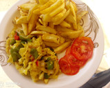 A picture of step 4 of Chips with cabbage sauce.