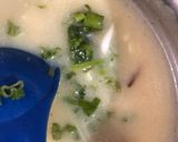 A picture of step 4 of Green onion soup with Mayo toast.