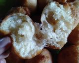 Foto langkah ke 5 dari resep Kue bohong/roti goreng empuk dan menul.