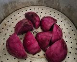 Foto langkah ke 1 dari resep Lumpia Ubi Ungu lumer.