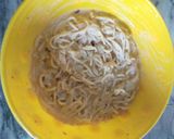 A picture of step 3 of Noodles Pakora.