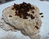 Foto del paso 3 de la receta: Pan de pasas y harina de espelta muy fácil!