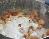 Une image de l'étape 7 de Filet mignon de porc sauce crème et champignons.