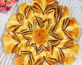 Foto langkah ke 13 dari resep Chocolate Star Bread.