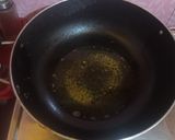 আলু পেঁয়াজকলি দিয়ে মৌরলা মাছের চচ্চড়ি(aloo peyajkali diye mourala chochori recipe in Bengali) রেসিপির ধাপ 3 ছবি