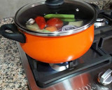 Foto del paso 3 de la receta: Sopa de siete verduras con pollo