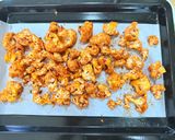 Gambar langkah 3 resipi 👩‍🍳Garlic Parmesan Roasted Cauliflower.