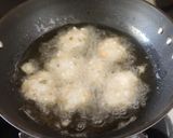 A picture of step 3 of Sabudana pakoda.