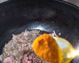 A picture of step 2 of Turai qeema Hara masala ♥️.