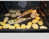 Foto del paso 15 de la receta Rape con guarnición de patata y cebolla al horno
