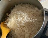 A picture of step 5 of Minced meat fried rice & easy coleslaw.