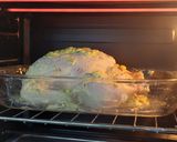 Foto del paso 3 de la receta: Pollo a las Finas Hierbas en Horno