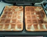 A picture of step 7 of Waffle with Ice cream.