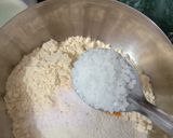 A picture of step 2 of Besan Dhokla.