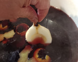 Foto del paso 5 de la receta: Peras al vino tinto