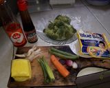 Foto langkah ke 1 dari resep Tumis Tahu Sayuran.