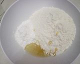 Foto langkah ke 1 dari resep 25. Dumpling Wrappers.