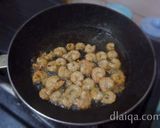 Foto langkah ke 4 dari resep Udang Goreng Sederhana.