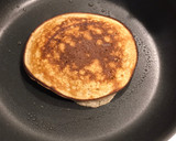Foto del paso 2 de la receta: Tortitas de plátano y espelta integral