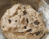 Foto del paso 2 de la receta: Pan de centeno y espelta con aceitunas negras
