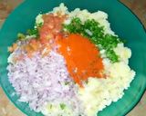 A picture of step 2 of Alu kabab.