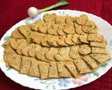 A picture of step 14 of Spring Onion-Sesame-Oat Crackers.