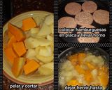Foto del paso 1 de la receta: Hamburguesas c/queso y puré mix 《papas y calabaza》c/ensalada