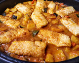 Foto del paso 8 de la receta: Lomos de merluza en salsa con verduras y patatas