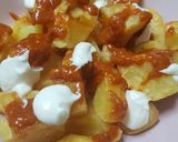A picture of step 7 of Patatas Bravas.