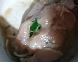 Foto del paso 4 de la receta: Rollo de pollo relleno de vegetales