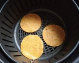 A picture of step 5 of Onion Crakers.