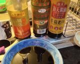 A picture of step 1 of Three Cup Chicken (三杯鳥).