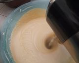 Foto langkah ke 3 dari resep Marmer Cake.