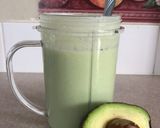 A picture of step 3 of Avacado Smoothie.