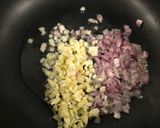 Foto del paso 5 de la receta: Sopa liviana de mariposas