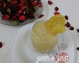 A picture of step 3 of Virgin Pina Colada.