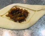 A picture of step 3 of Mince Khachapuri.