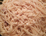 Foto del paso 6 de la receta: Espaguetis a la carbonara (sin nata)